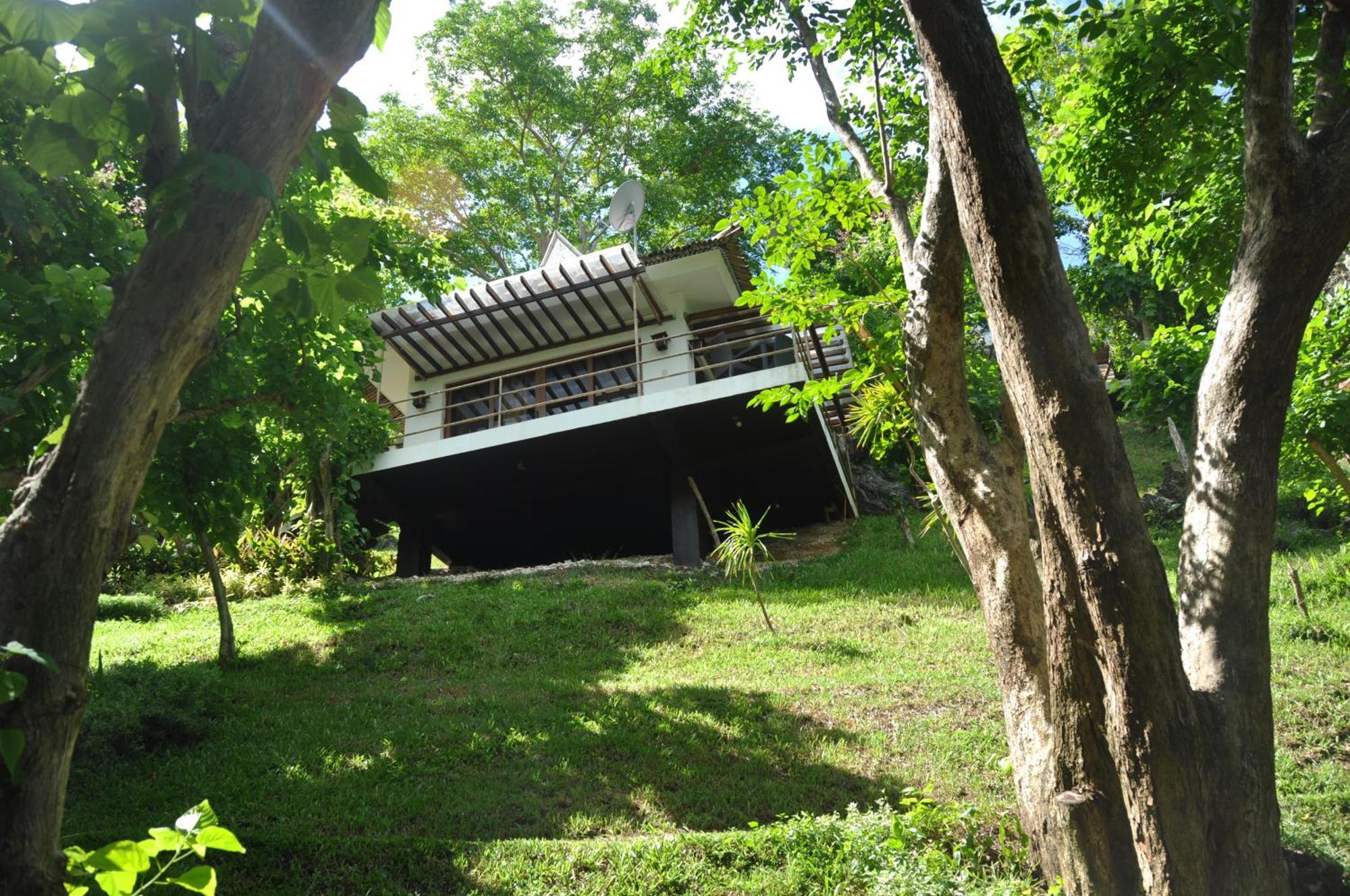Tugawe Cove Resort Colongcocon Extérieur photo
