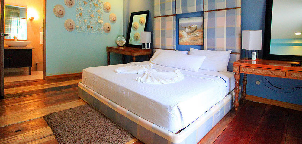 Tugawe Cove Resort Colongcocon Extérieur photo